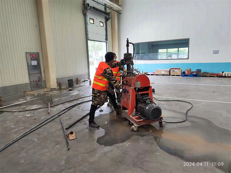 佛坪厂房地面下沉塌陷注浆加固施工